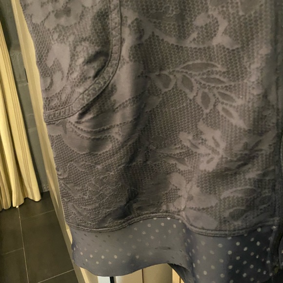 Lululemon Leader of the Pack Cycling Jersey Black - Picture 9 of 15